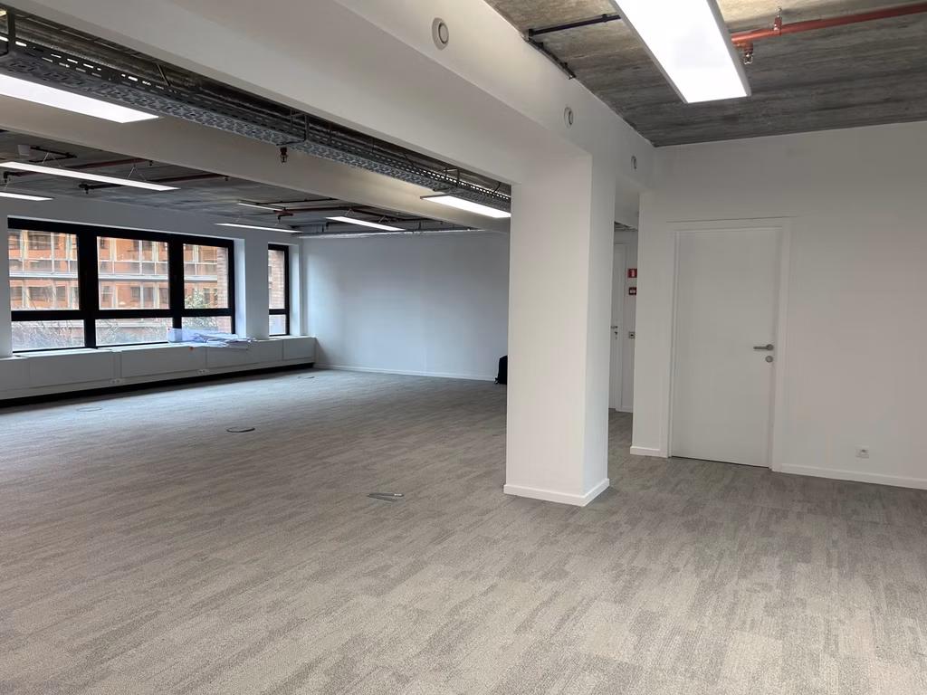 TO LET - OFFICES - BRUSSELS 