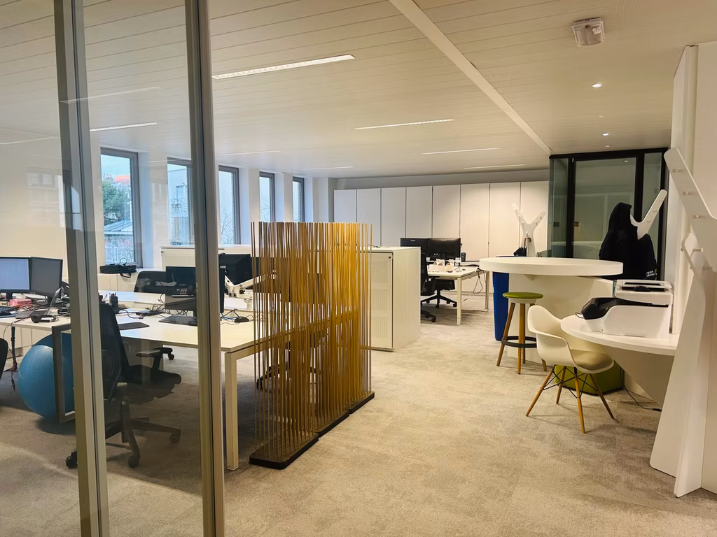 TE HUUR - KANTOREN - BRUSSEL