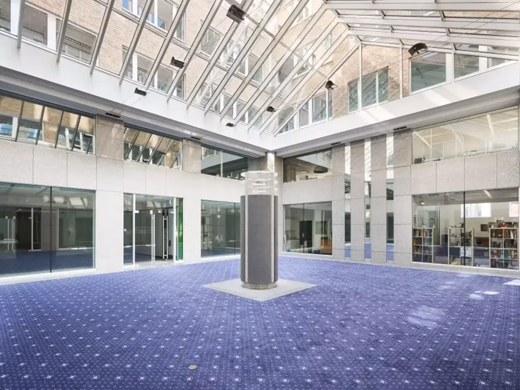 ROYAL CENTER  - 1ST + 2ND Floor