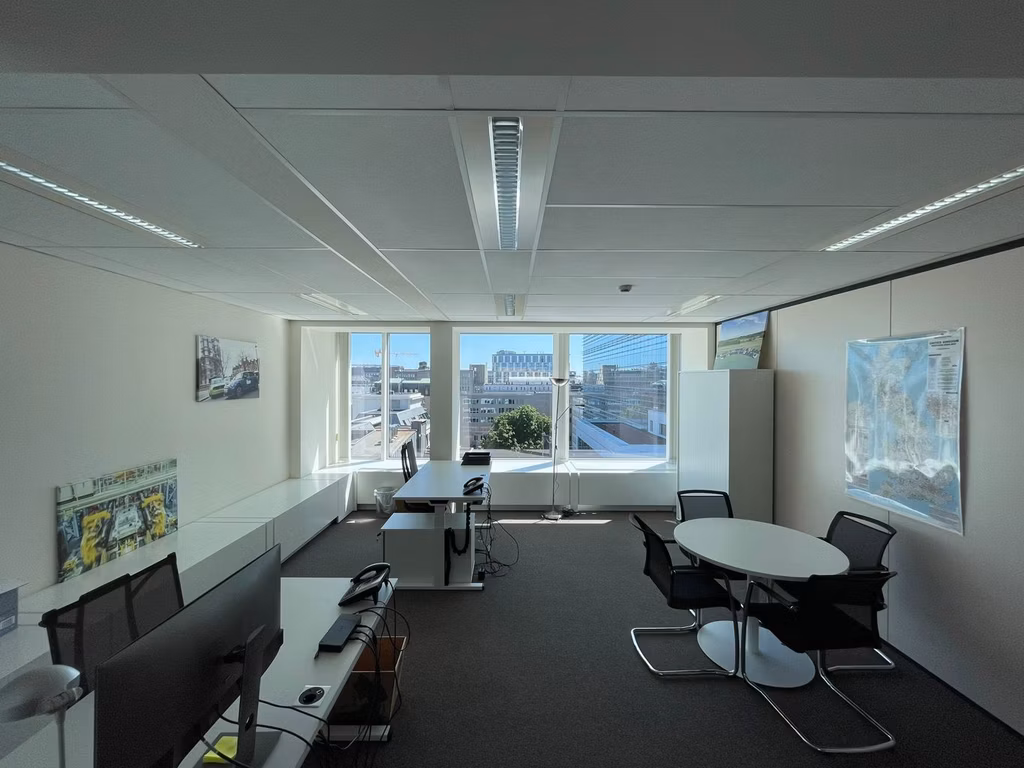 TE HUUR - BRUSSELS - KANTOREN 