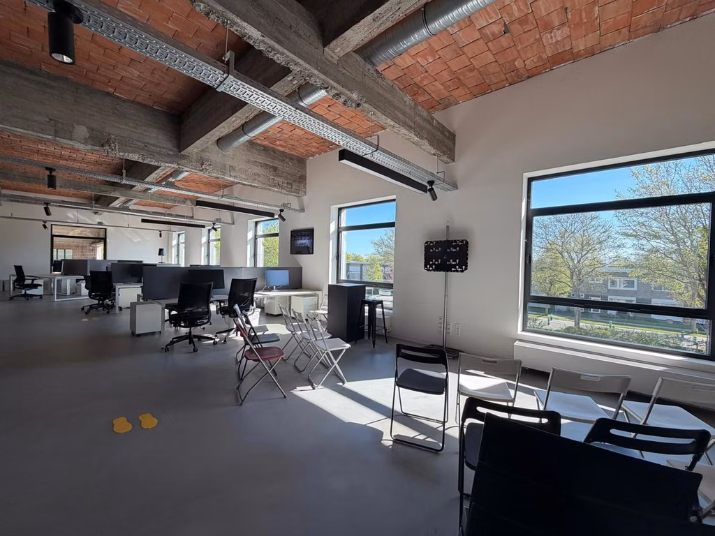 KRUISBAAN 54 - TOTALITEIT