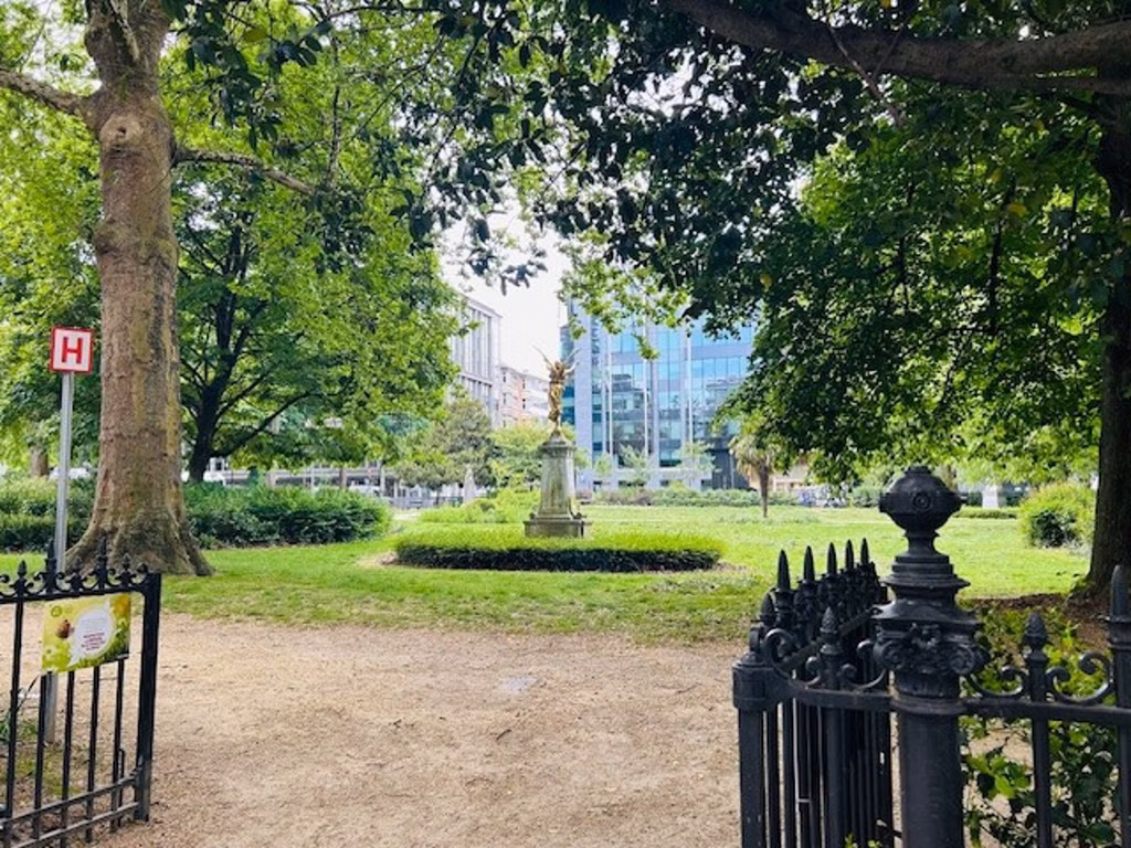 MEEUS 23 - B - 352/0041