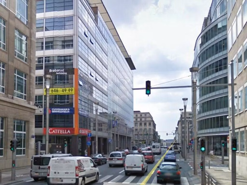 A LOUR - BUREAUX - BRUXELLES