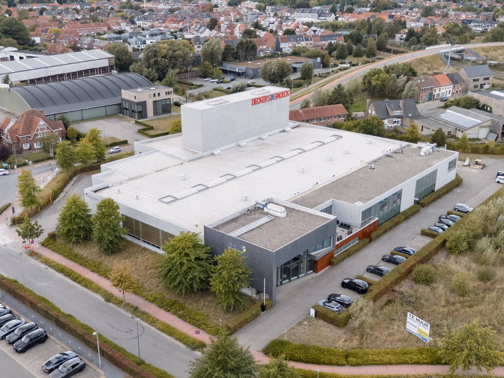 A VENDRE BATIMENT COMMERCIAL ZWIJNDRECHT
