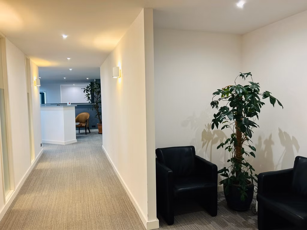 PLATEAU 3EME ETAGE / DROITE