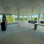 Bureaux entièrement rénovés + Prix compétitifs !!! Appelez-nous