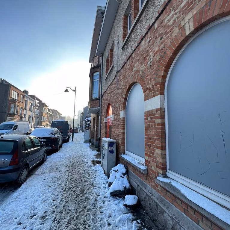 CHAUSSEE DE NINOVE 1048 - 1050