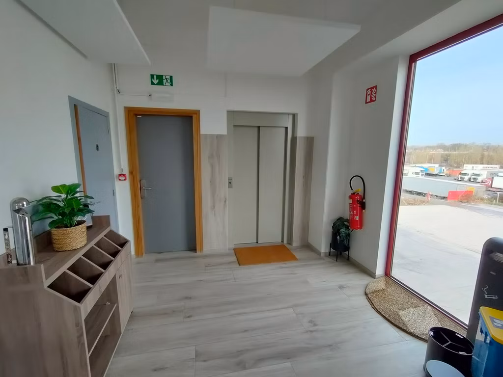 Bureau à louer <br> Machelen