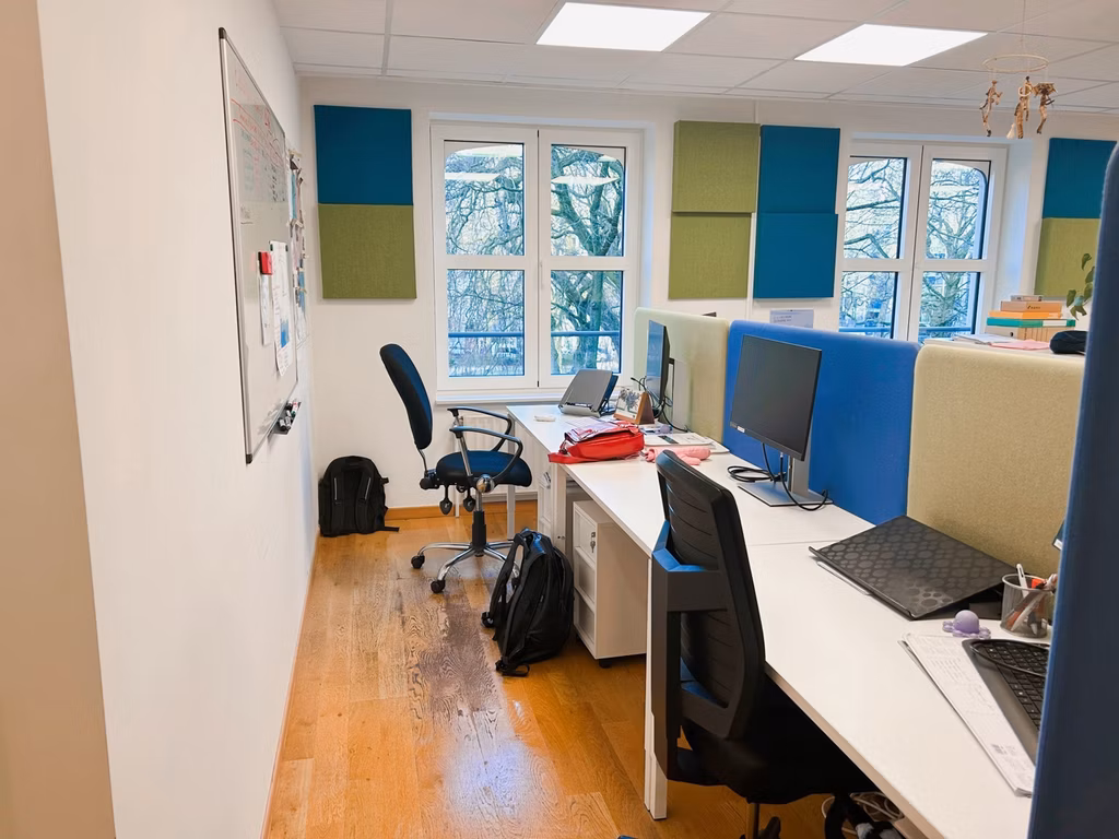 Bureaux avec cour a louer 