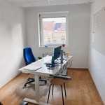 Bureaux avec cour a louer 