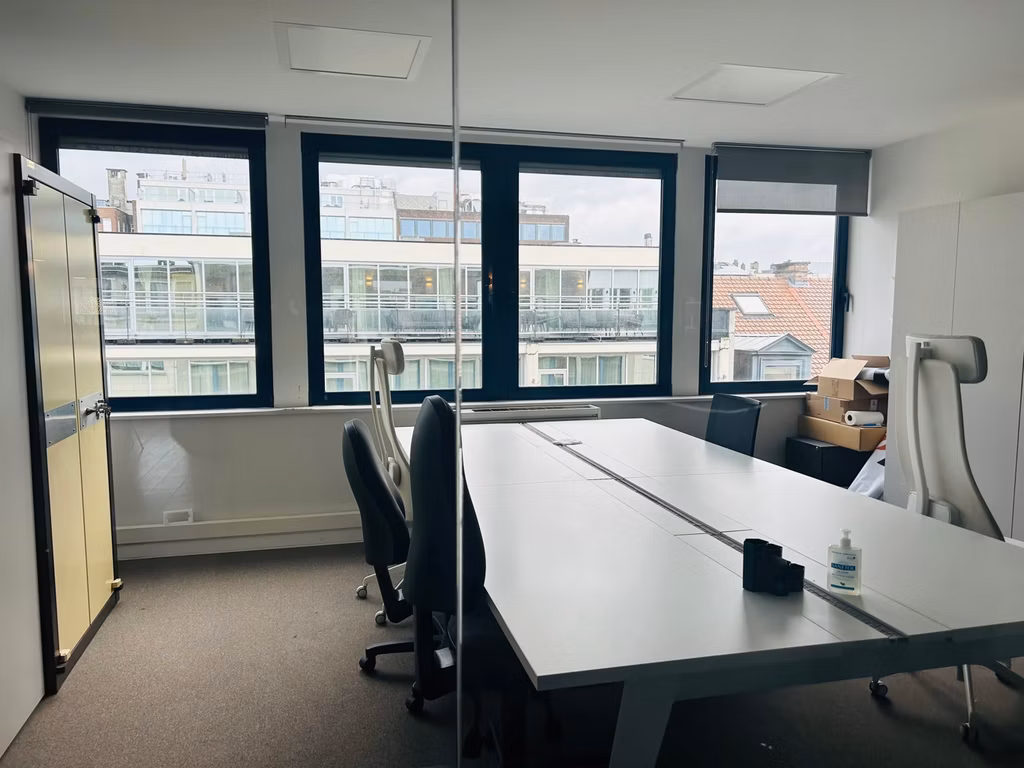 Bureaux aménagés à louer 