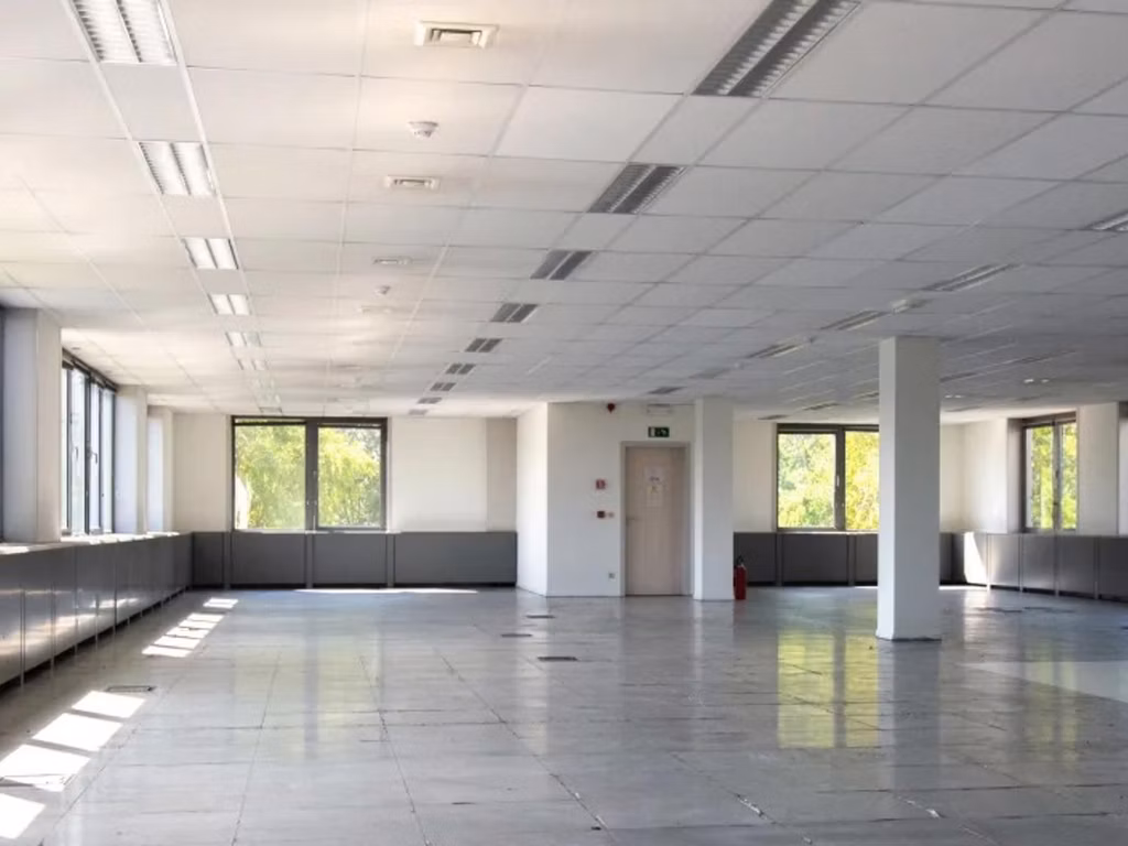TO LET - OFFICES - ZAVENTEM