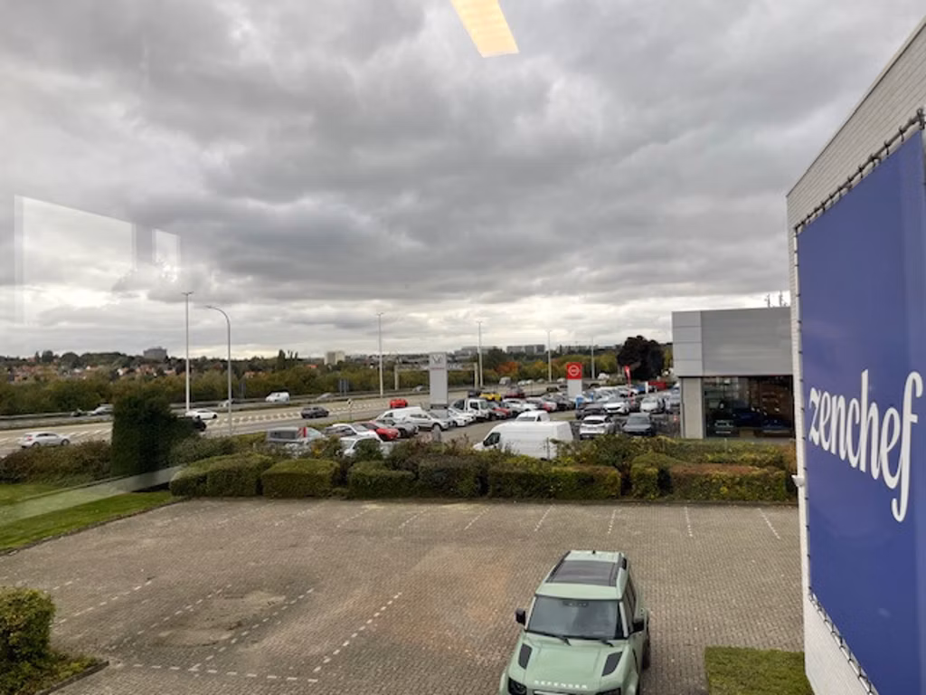 IMMEUBLE DE BUREAUX + ENTREPOT - A LOUER - ZAVENTEM