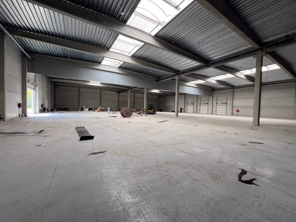 A LOUER - P.A.E Seneffe-Manage - Entrepôt