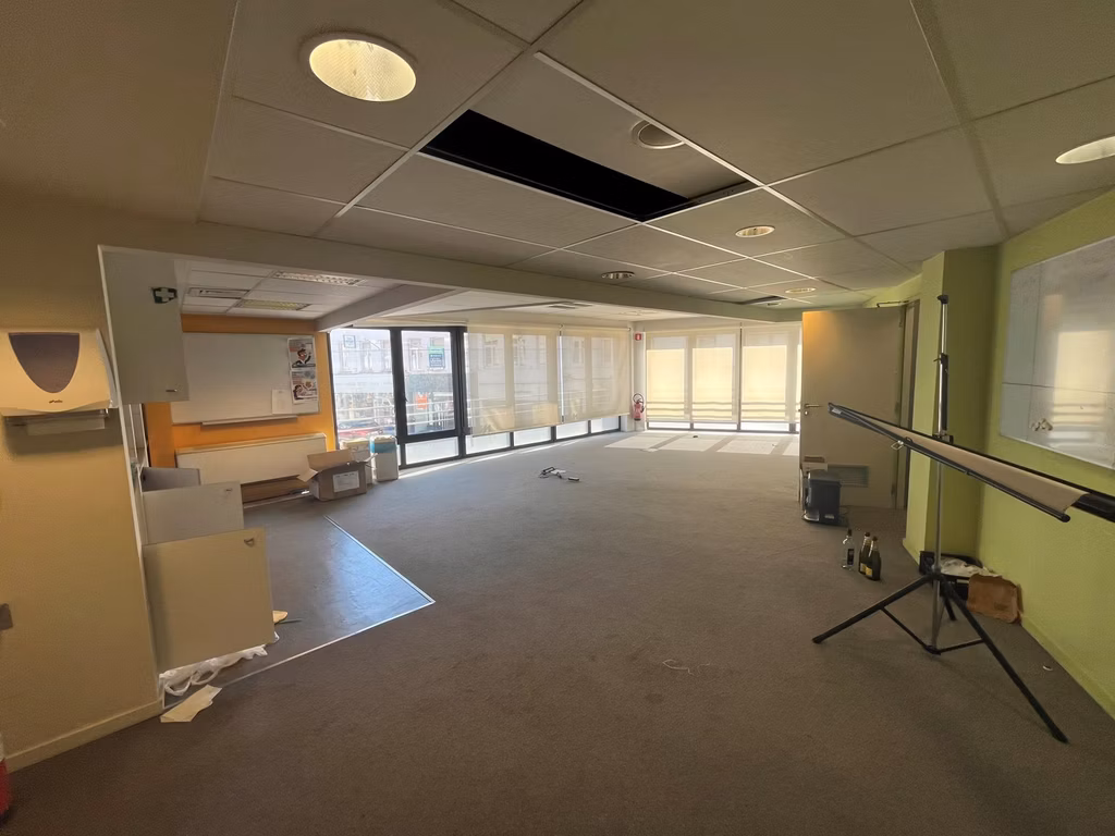 CHAUSSEE D'ALSEMBERG 827-829