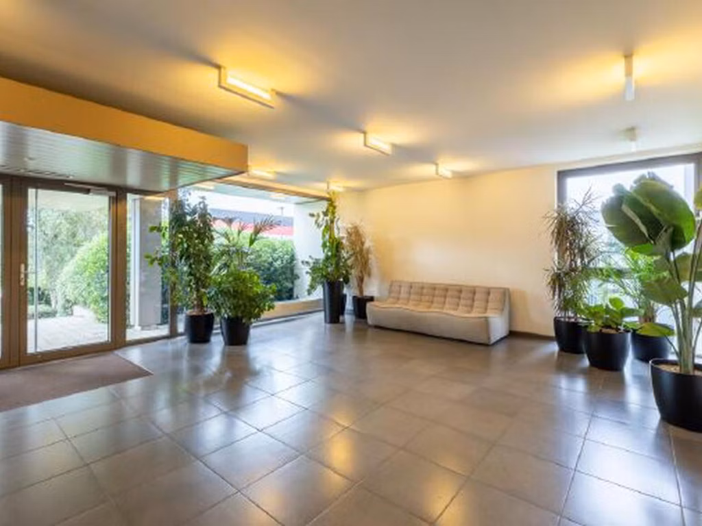 A LOUER ENTREPOT + BUREAUX - ZAVENTEM