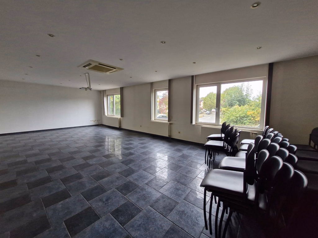 À vendre : Bâtiment industriel 825m² - Bruxelles & Zaventem