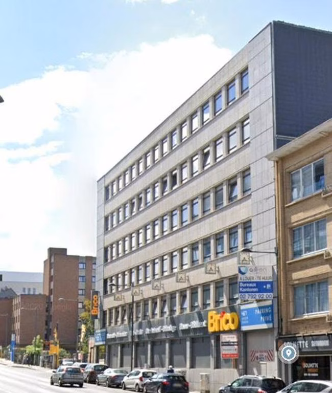 A LOUER - BUREAUX - SCHAERBEEK