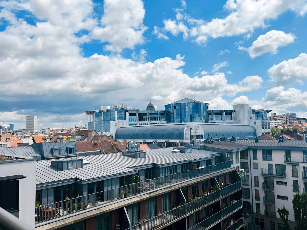 A LOUER - BUREAUX - GARE DE MIDI 