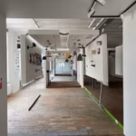 Hall d'exposition - stock - A LOUER