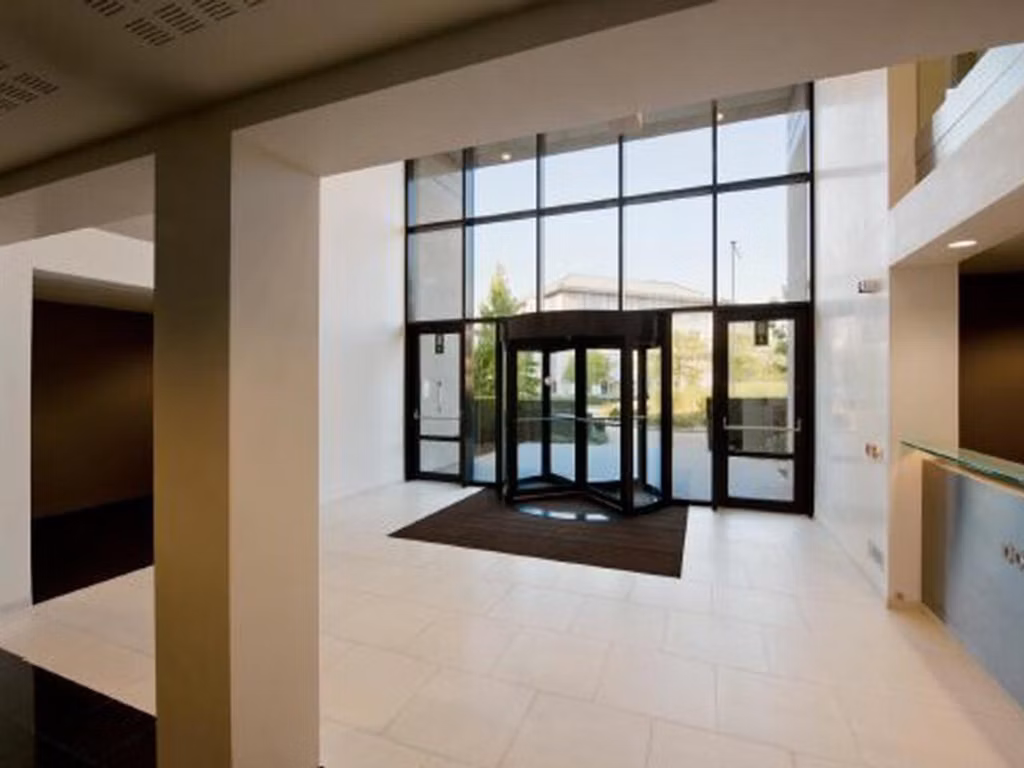 A LOUER - BUREAUX - ZAVEMTEM