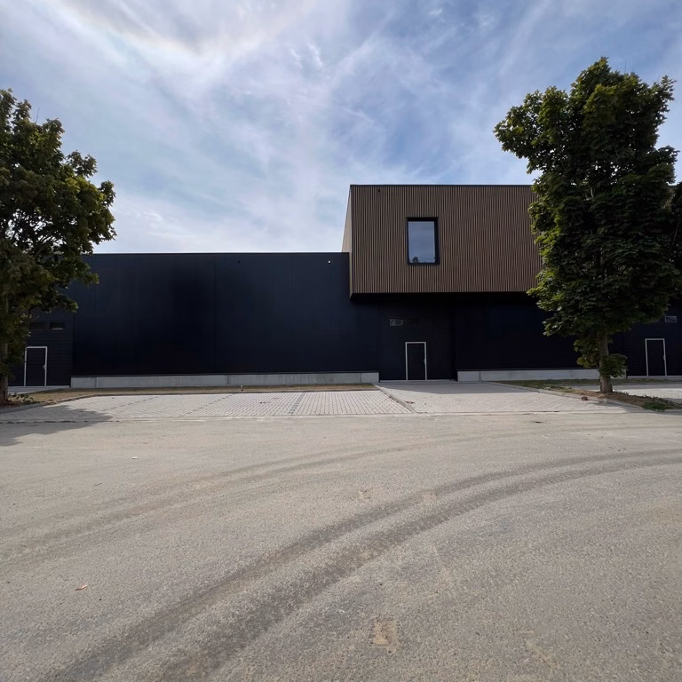 A LOUER - P.A.E Gembloux-Sauvenière - Entrepôt et bureaux