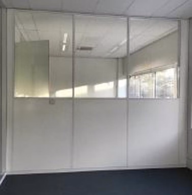 A LOUER - LOUVAIN-LA-NEUVE - BUREAUX + POLYVALENT