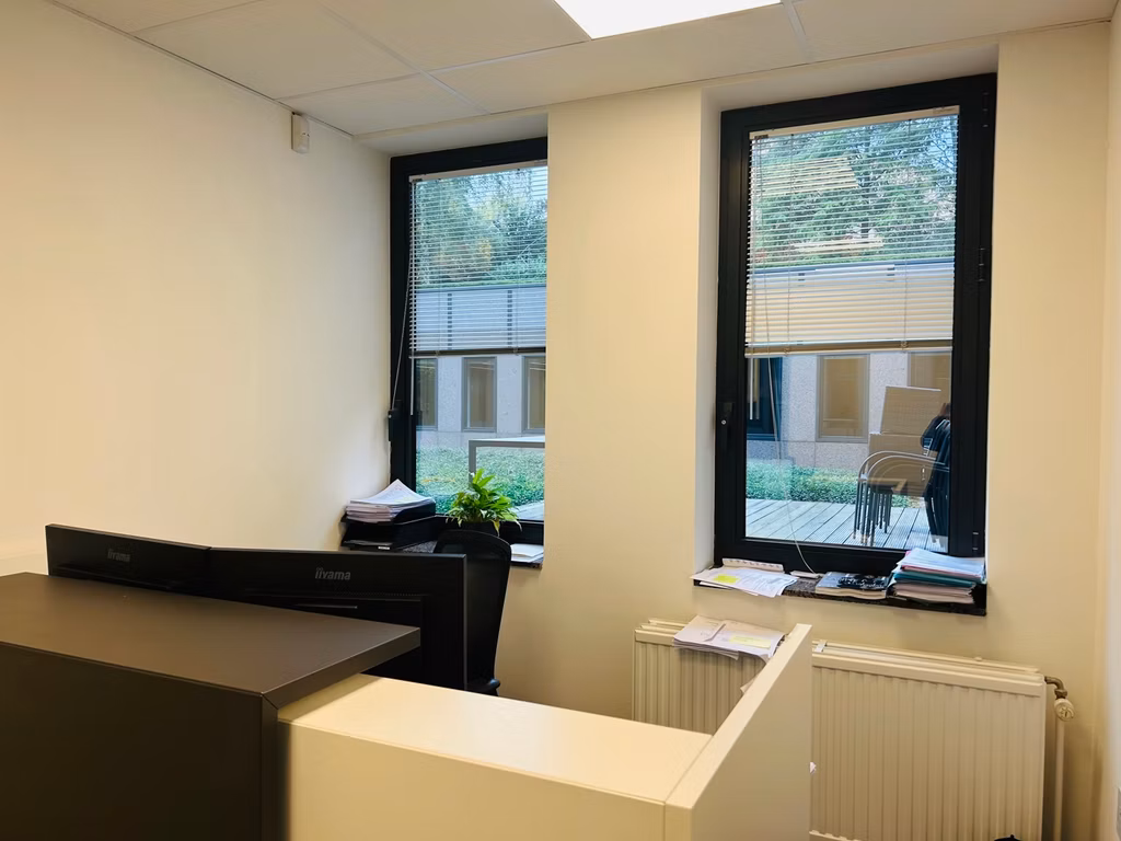 Bureaux aménagés à louer