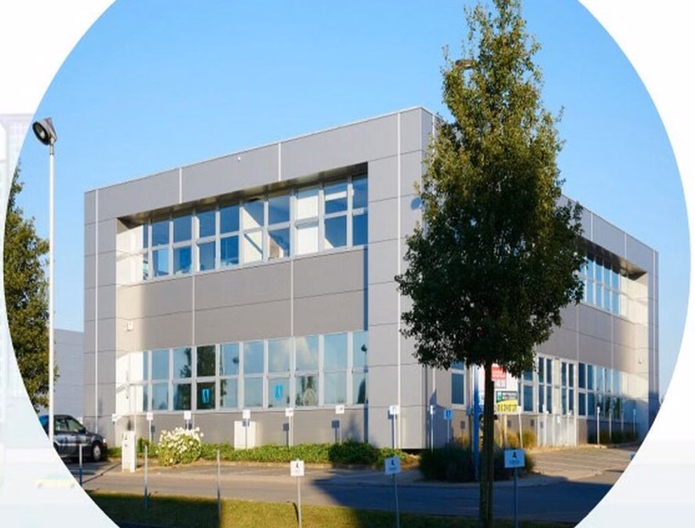 A LOUER - LOUVAIN-LA-NEUVE - BUREAUX