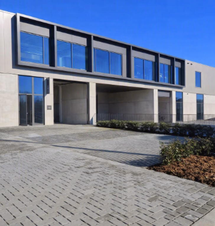 Industriële KMO-units te koop met laadkade.