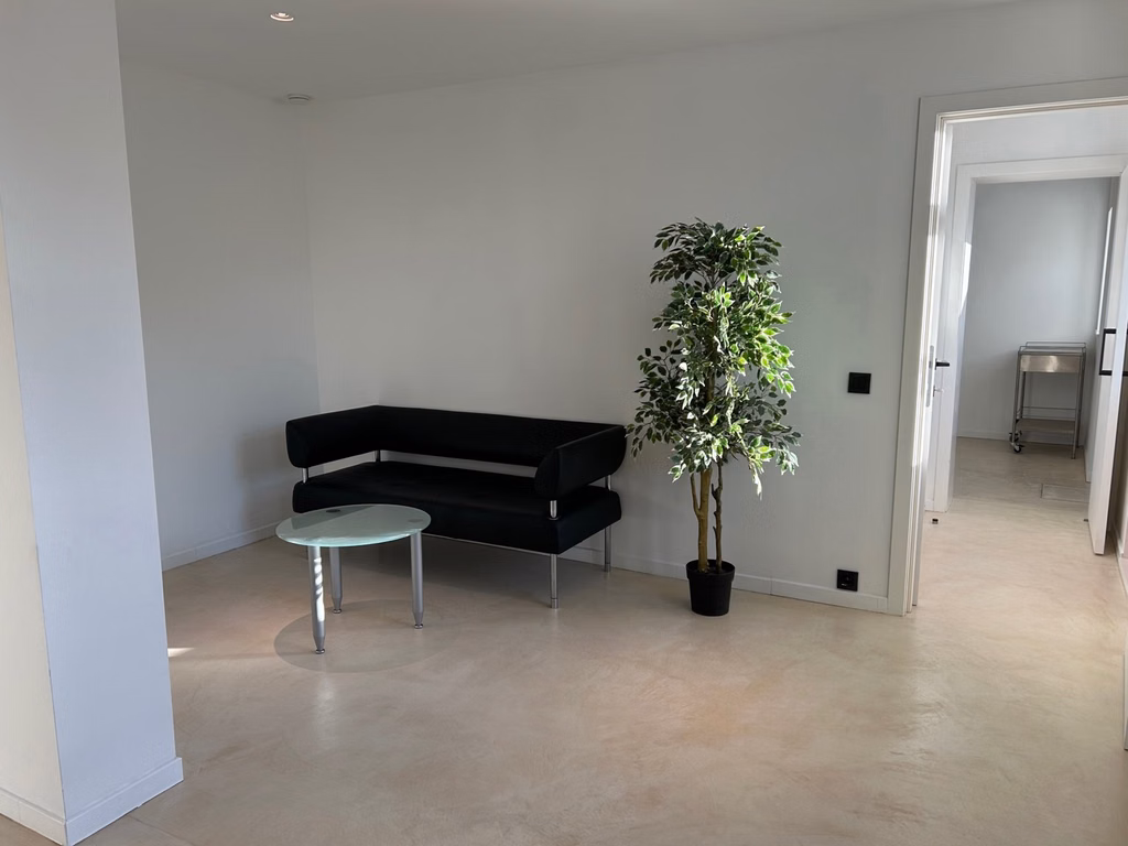 A LOUER - BUREAUX - CORROY LE GRAND