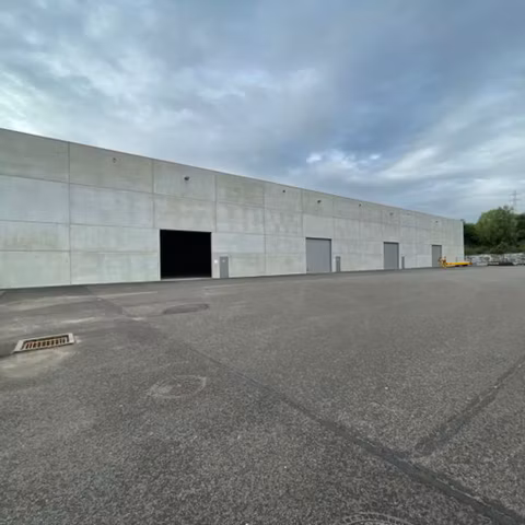 Entrepôt à louer <br> Châtelet