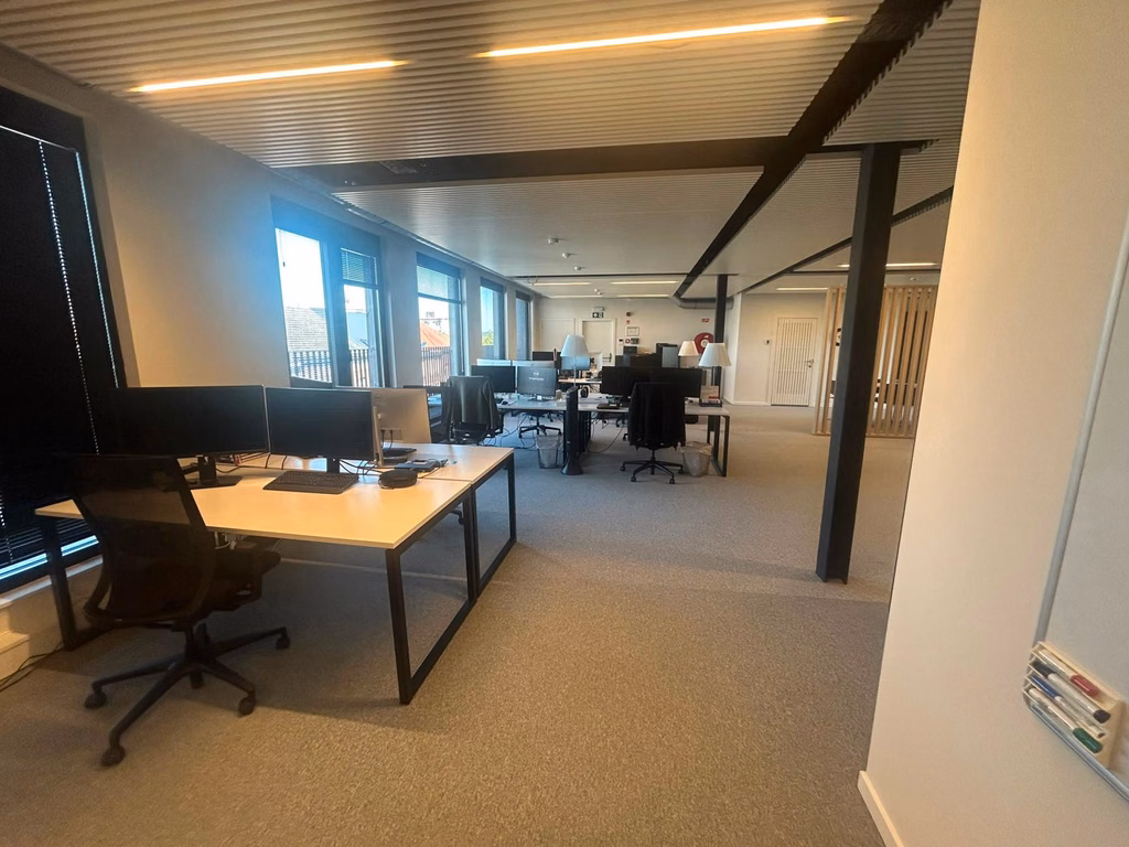 FOR RENT MOVE-IN READY OFFICES MECHELEN STATION