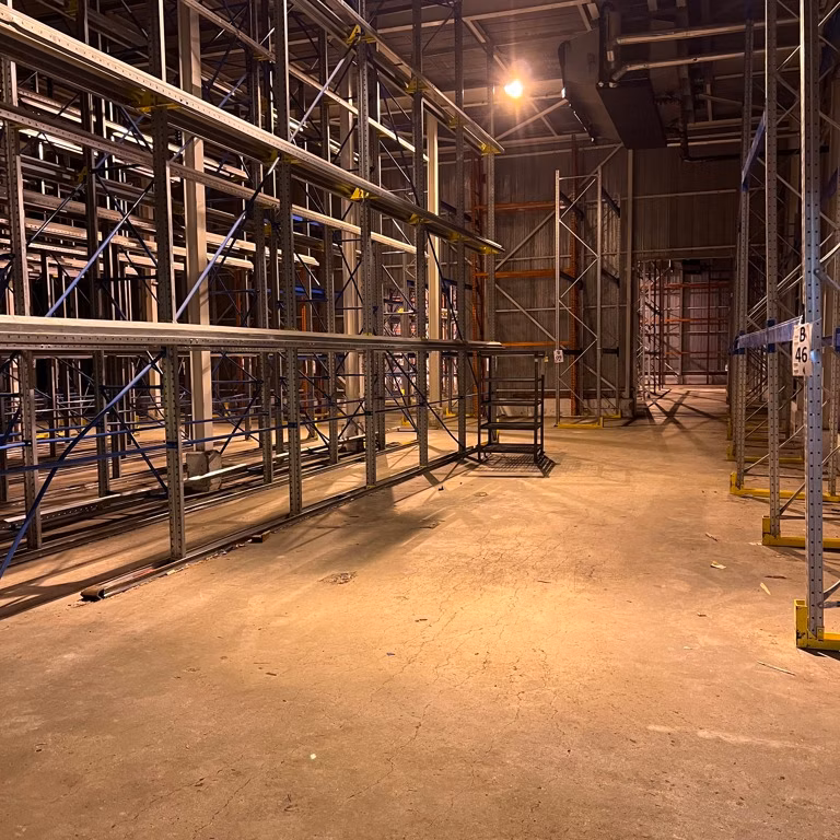 A LOUER - Jupille (Liège) - Halls de stockage