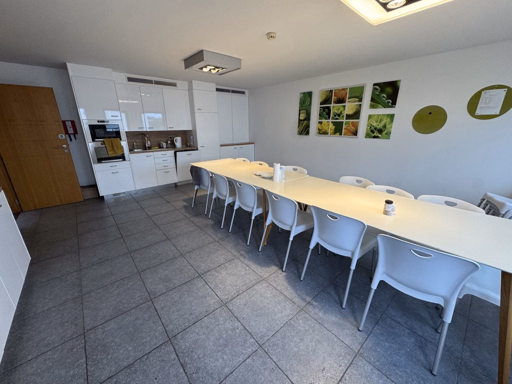A LOUER - ENTREPOT + BUREAUX - WAVRE