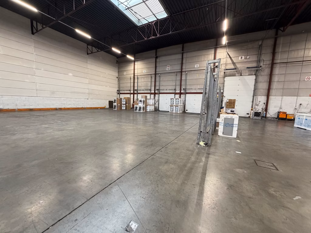 TE HUUR MAGAZIJNRUIMTE MECHELEN