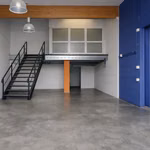 480 m² commercial space with office space and a showroom