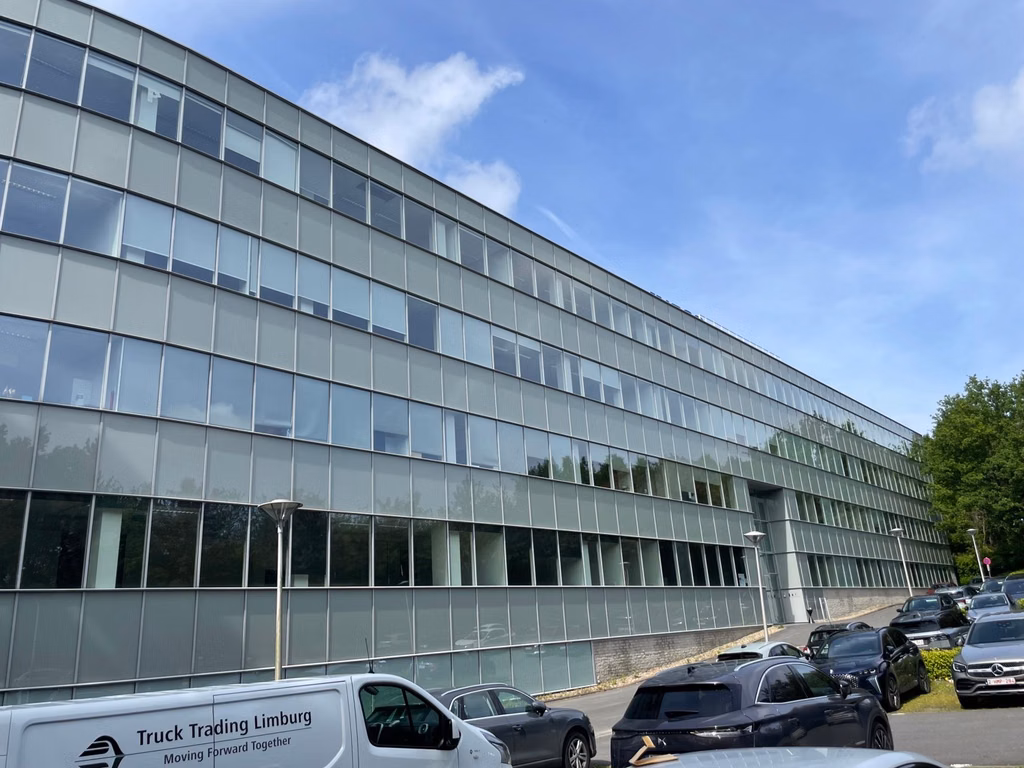 A LOUER/A VENDRE - BUREAUX GRAND BIGARD