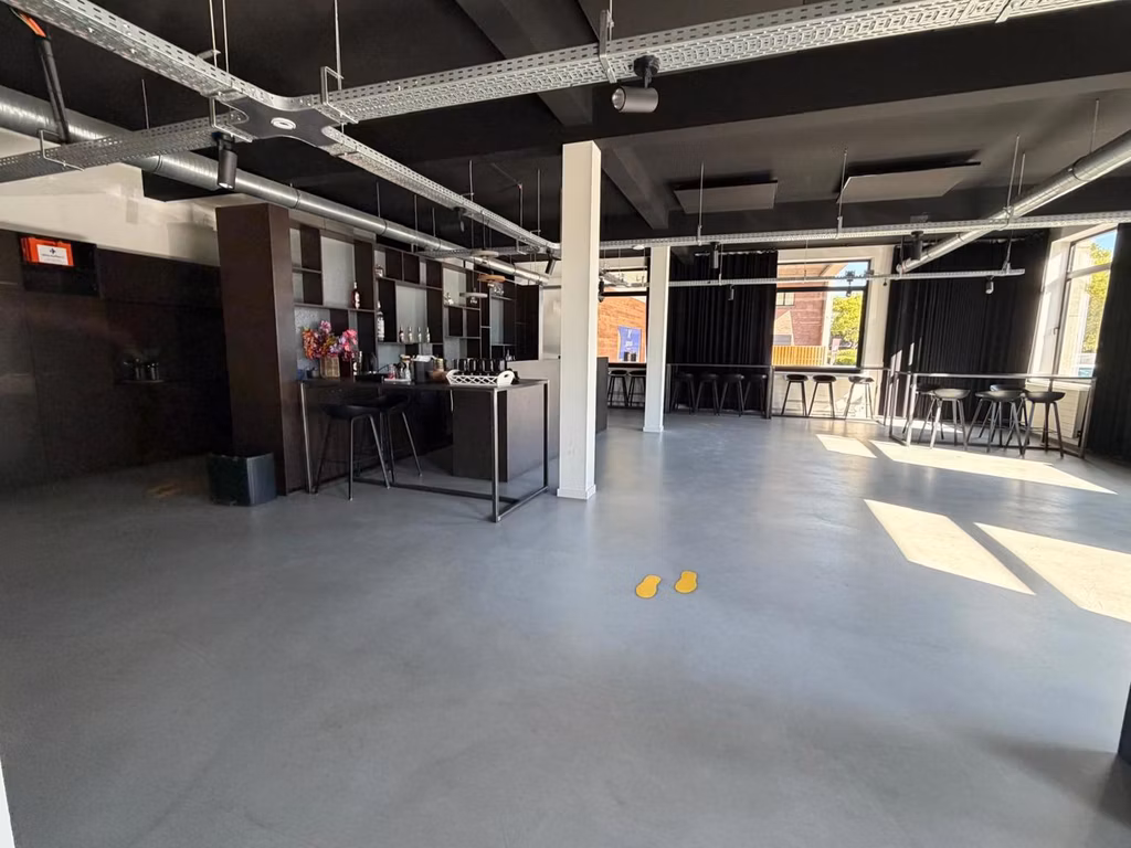 KRUISBAAN 54 - TOTALITEIT