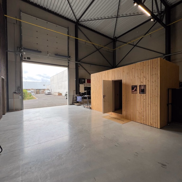 A LOUER - P.A.E Naninne - entrepôt/showroom
