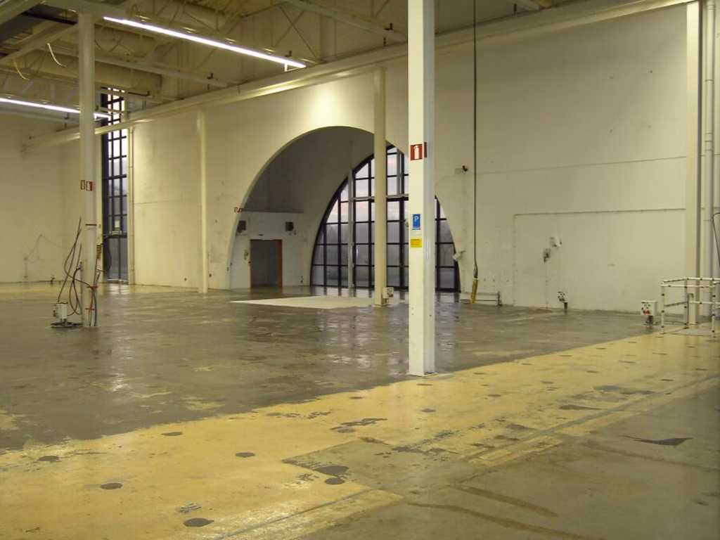 A LOUER - LOUVAIN-LA-NEUVE - BUREAUX-LABOS-ENTREPOT