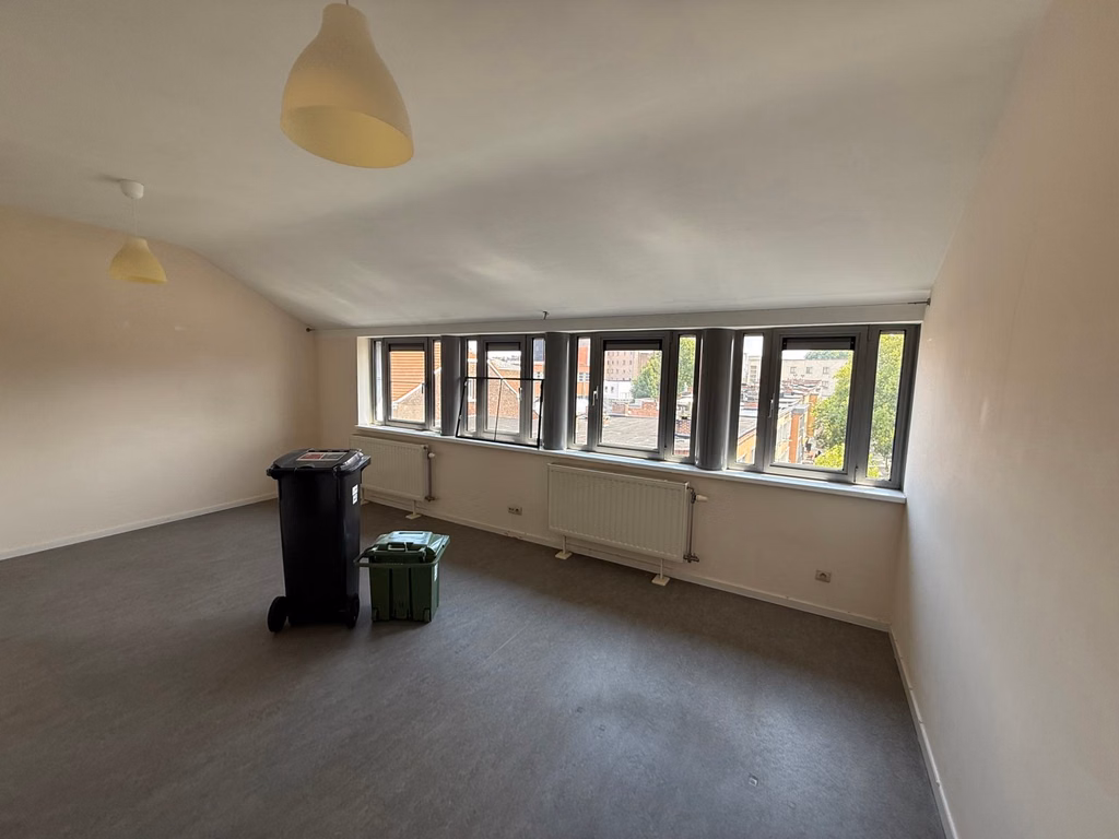 A VENDRE BIEN D'INVESTISSEMENt DANS LE CENTRE DE WAREMME