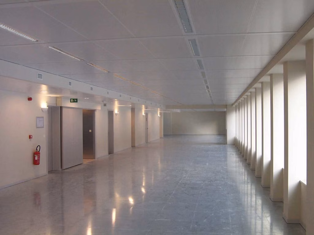 TO LET - OFFICES -AUDERGHEM