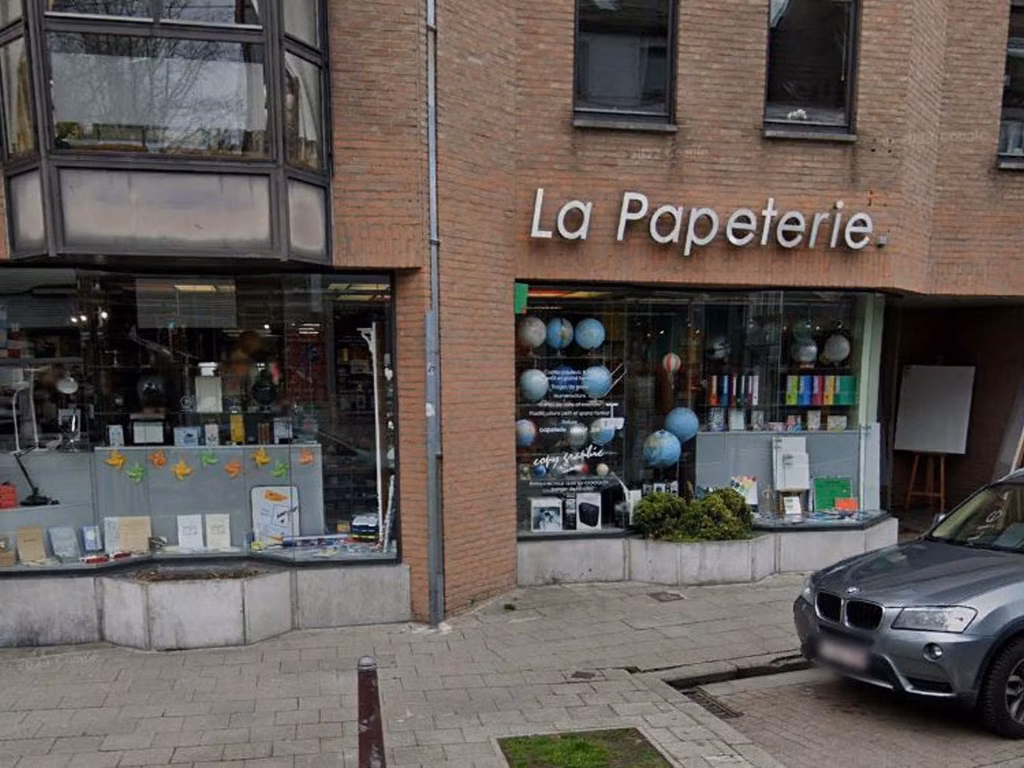 A LOUER/A VENDRE - NIVELLES - COMMERCE