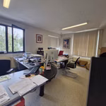 Bâtiment industriel 1000m² atelier + 200m² bureaux & parking