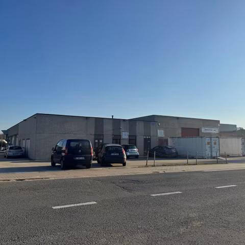 Immeuble a usage multiple à louer <br> Tubize