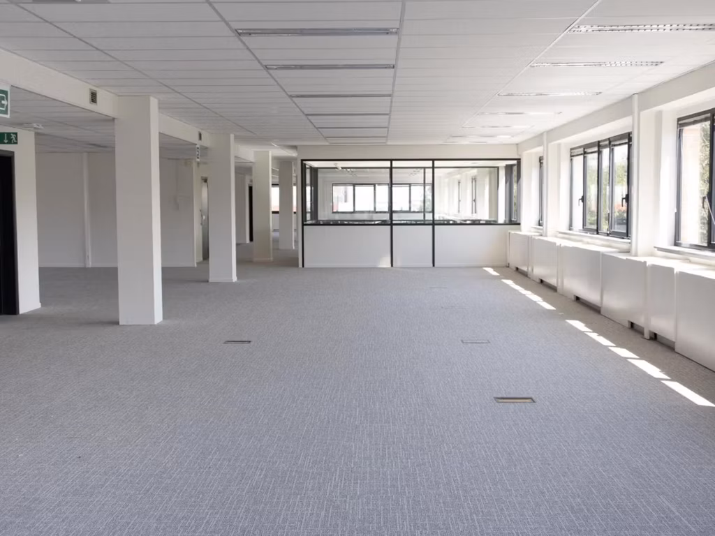 TE KOOP - KANTOREN - SINT PIETERS LEEUW