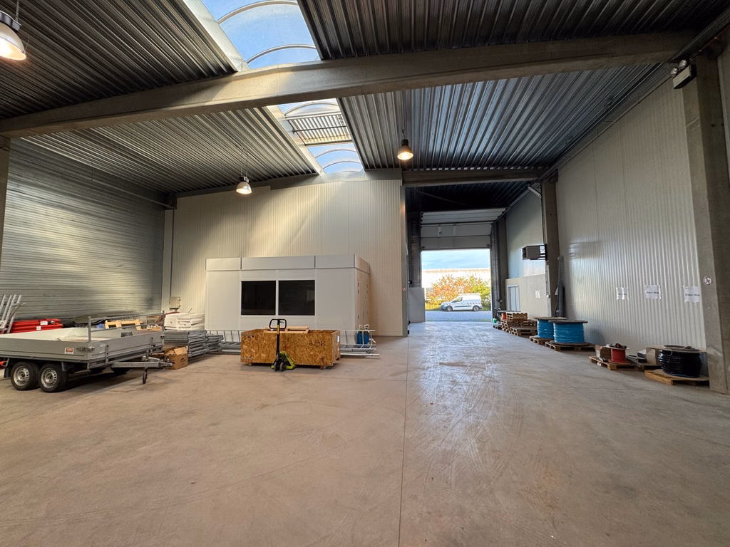 FOR RENT - Villers-le-Bouillet - Warehouse + offices