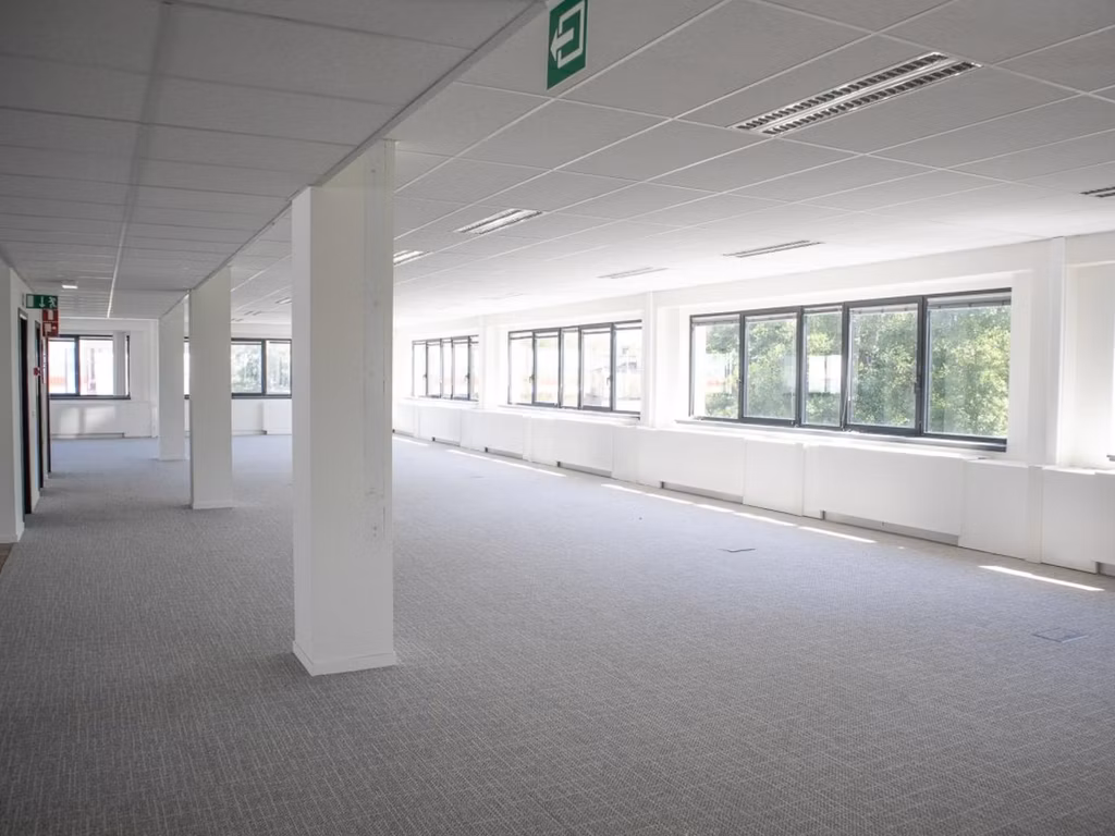 TE KOOP - KANTOREN - SINT PIETERS LEEUW