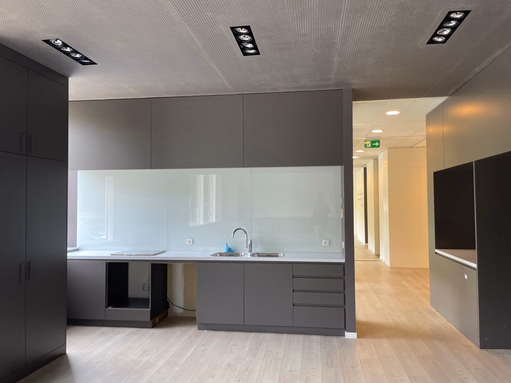 A LOUER/A VENDRE - BUREAUX GRAND BIGARD